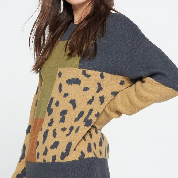 DAVI & DANI ANIMAL COLOUR BLOCK ROUND NECK SWEATER - Picture 7 of 8